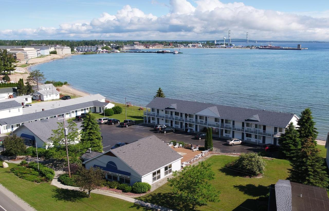 Sunrise Beach Motel Mackinaw City Exteriér fotografie
