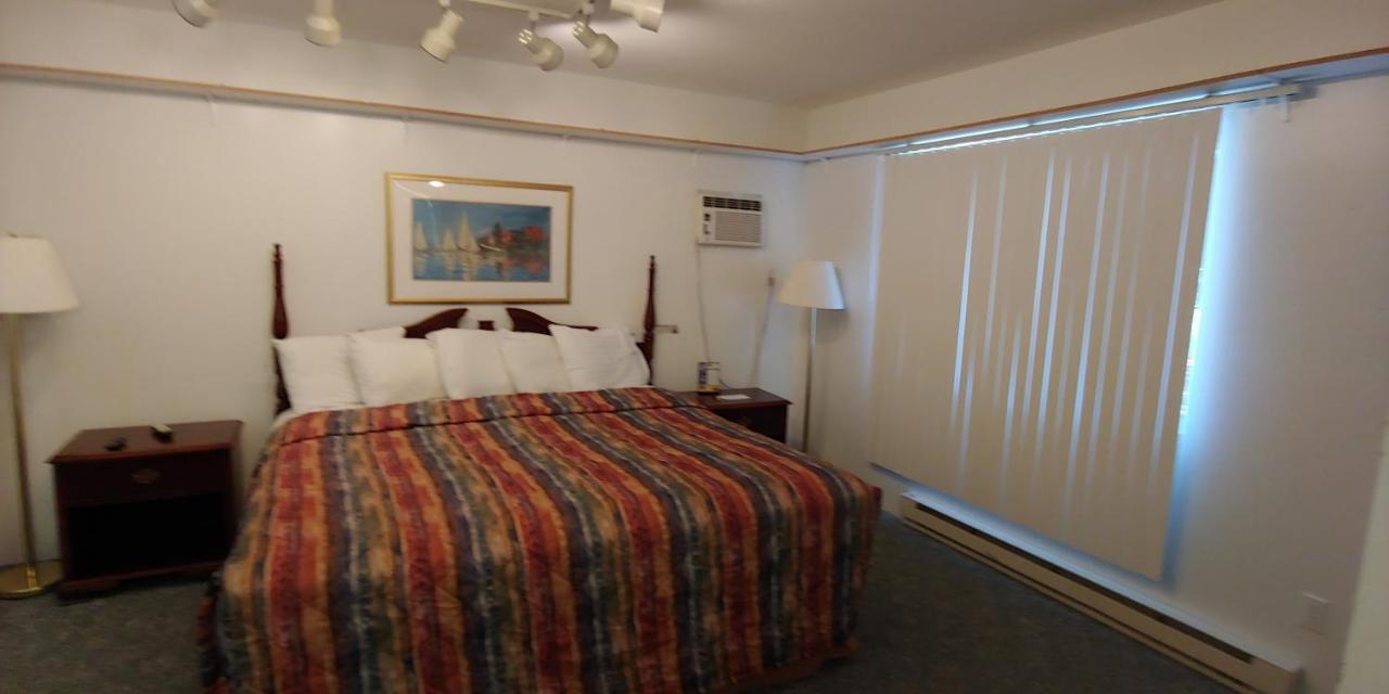 Sunrise Beach Motel Mackinaw City Exteriér fotografie